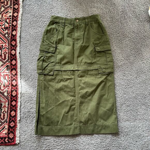 NWT: Madewell Cargo Convertible Midi Skirt